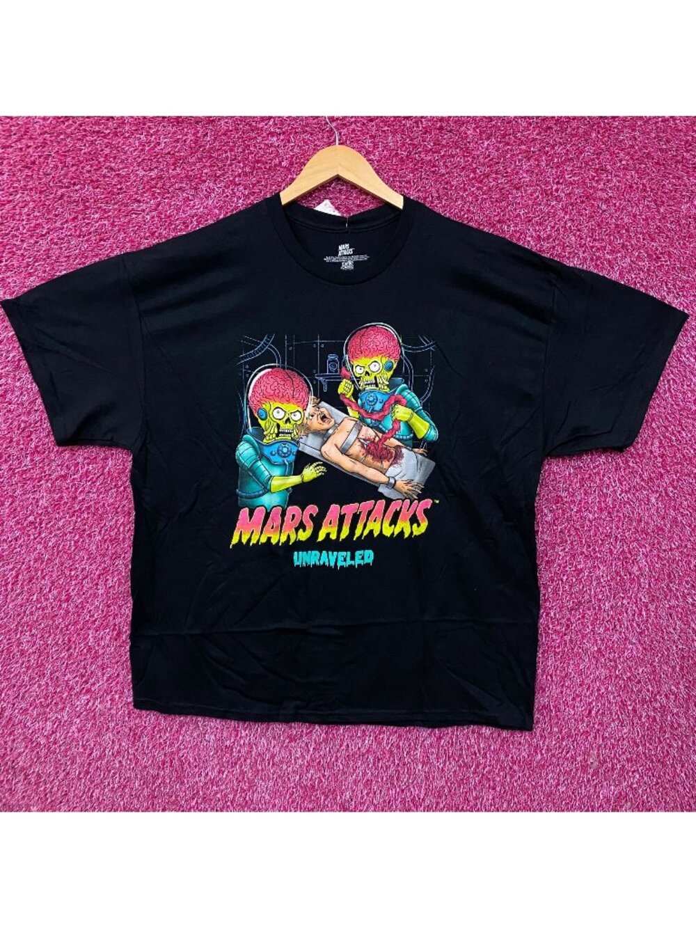Mars Attacks "Unraveled" Graphic T-Shirt 2XL